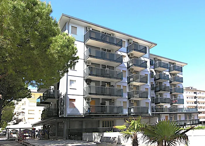 Ivana Belmare 公寓 比比翁